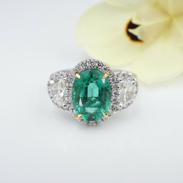 NWOT 18k White Gold 4.4ctw Natural Emerald Diamond Halo Ring Size 6.5 CO885 Discount