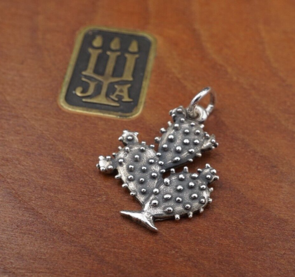 James Avery Prickly Pear Cactus Sterling Silver Charm Rare Retired CHS1868 Supply